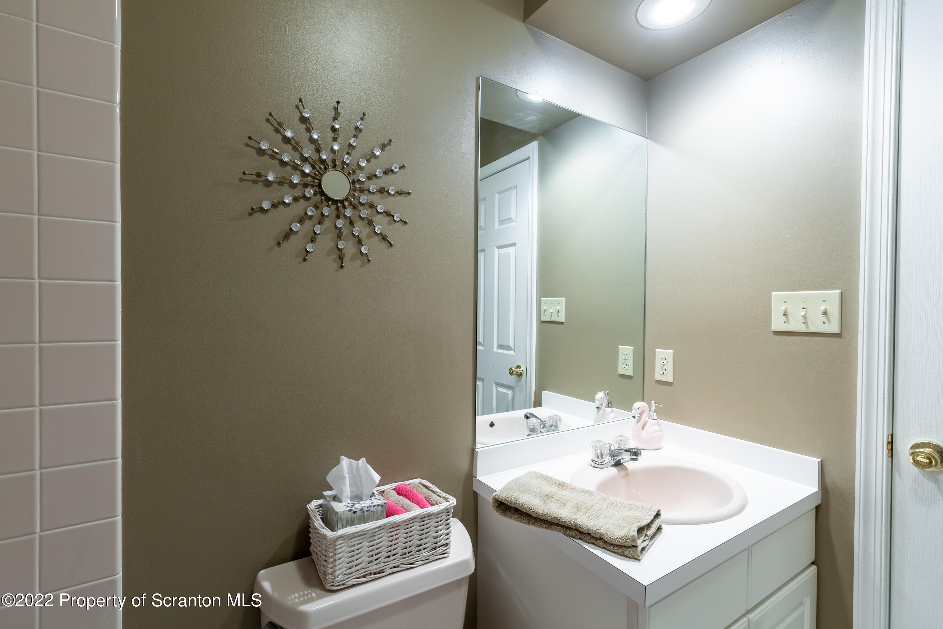 2375 Newton Ransom Boulevard Clarks Summit, PA 18411 - Photo 39 of 72 Gallery Image 39