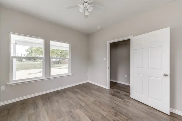 $1,395 | 412 Booth Street, Unit A, Taylor, TX 76574