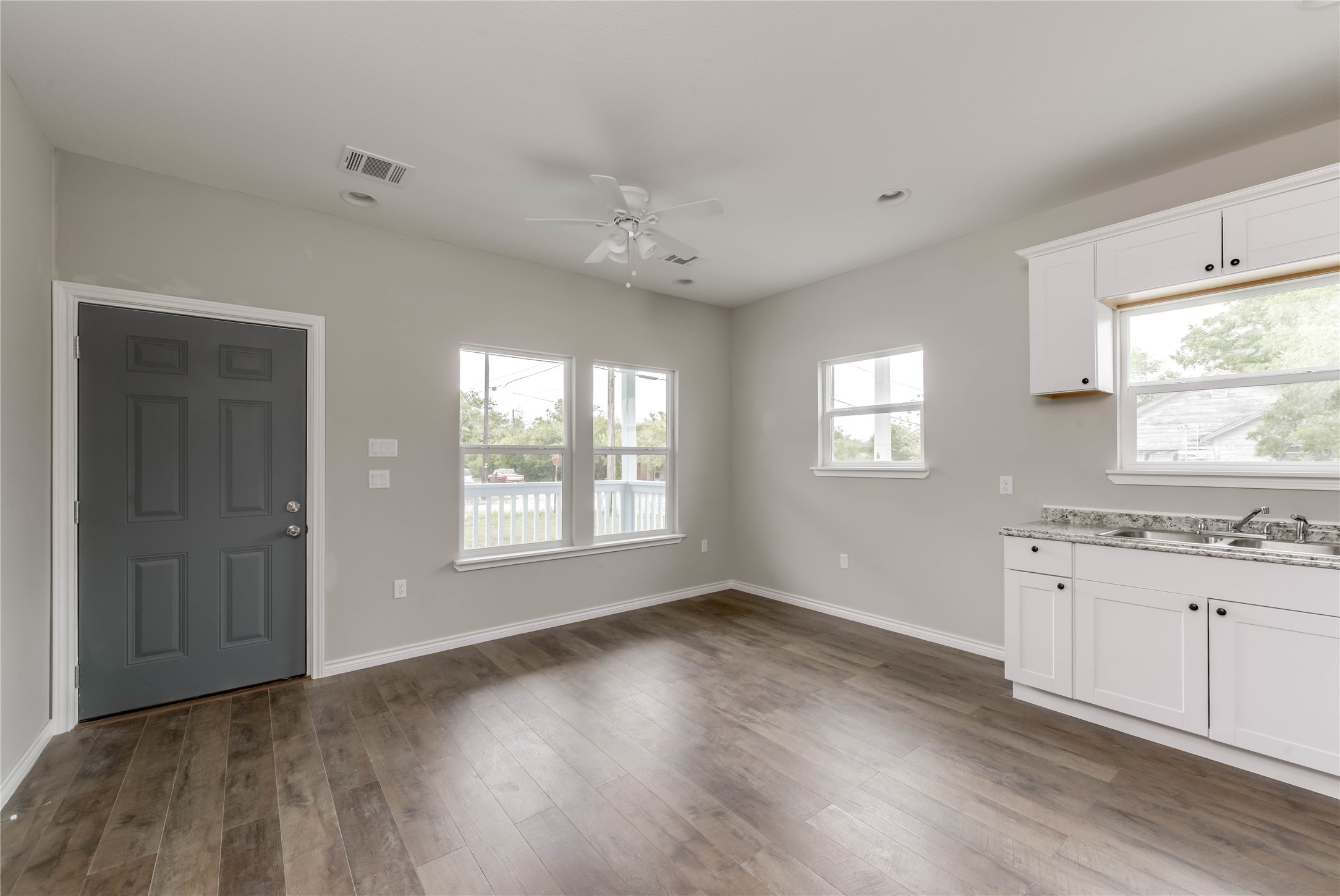 412 Booth Street, Unit A Taylor, TX 76574 - Photo 5 of 22