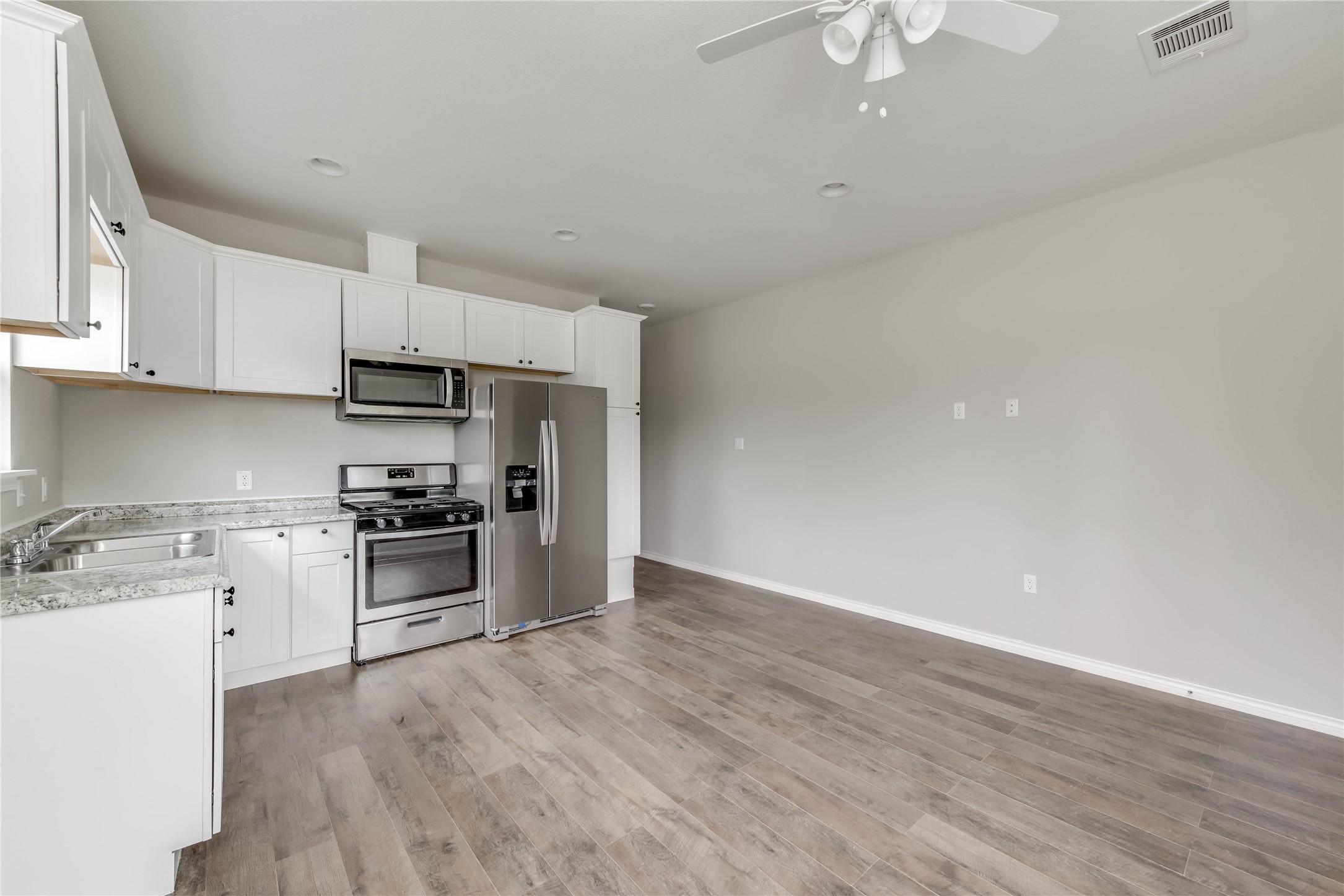 412 Booth Street, Unit A Taylor, TX 76574 - Photo 8 of 22