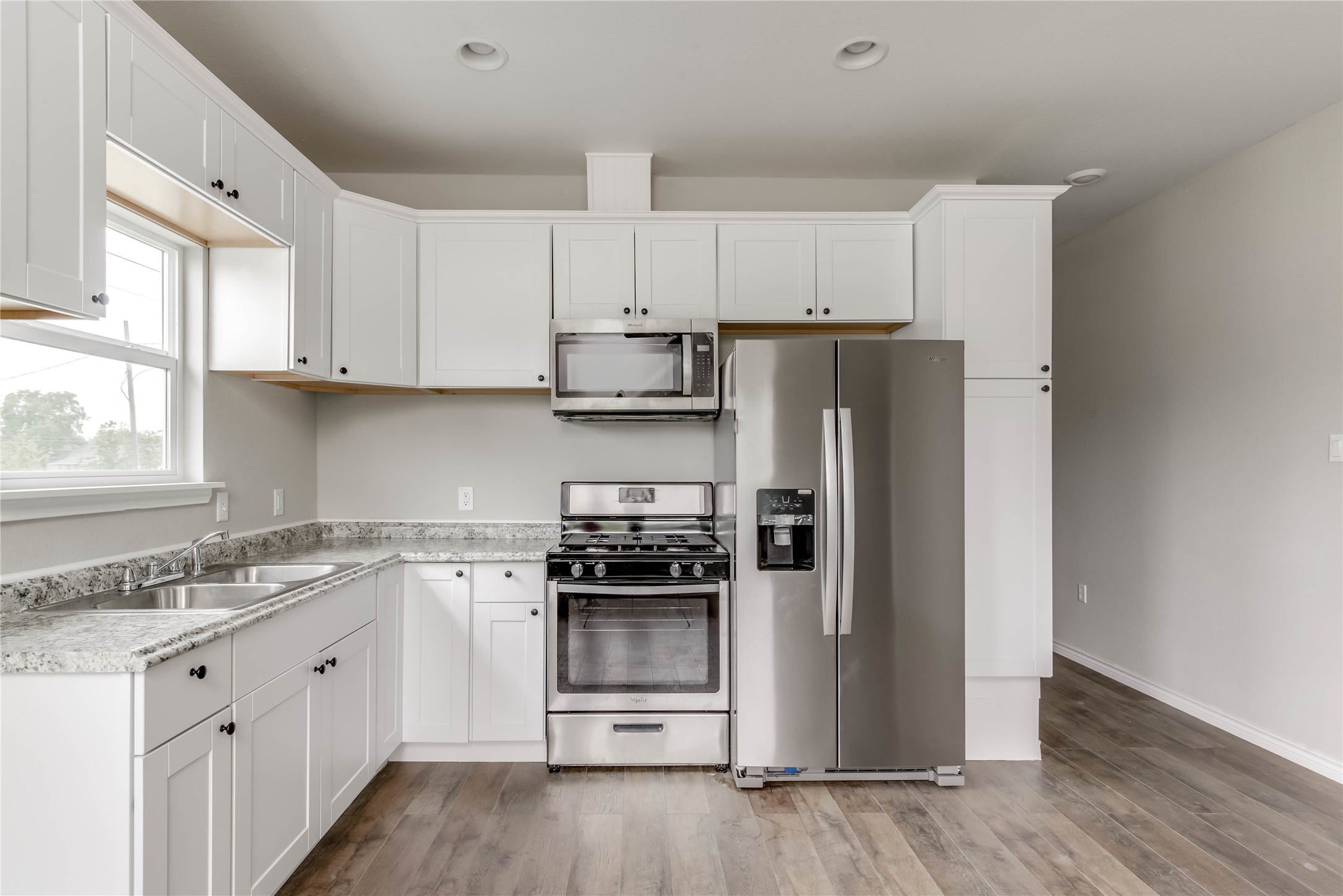 412 Booth Street, Unit A Taylor, TX 76574 - Photo 9 of 22