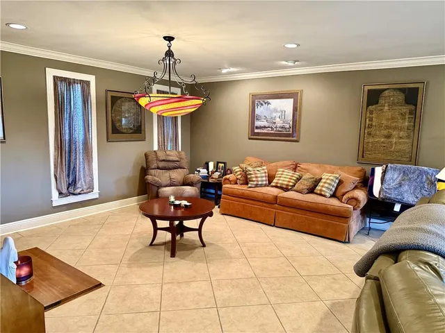 $549,000 | 4701 Lake Vista Drive, Metairie, LA 70006