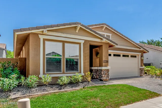 $635,000 | 4229 East Mesquite Street, Gilbert, AZ 85296
