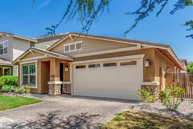 $635,000 | 4229 East Mesquite Street, Gilbert, AZ 85296