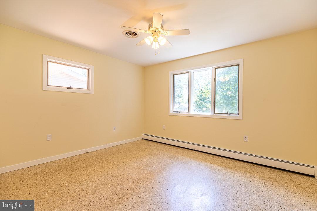 355 Roland Avenue Chambersburg, PA 17201 - Photo 23 of 37 Gallery Image 23