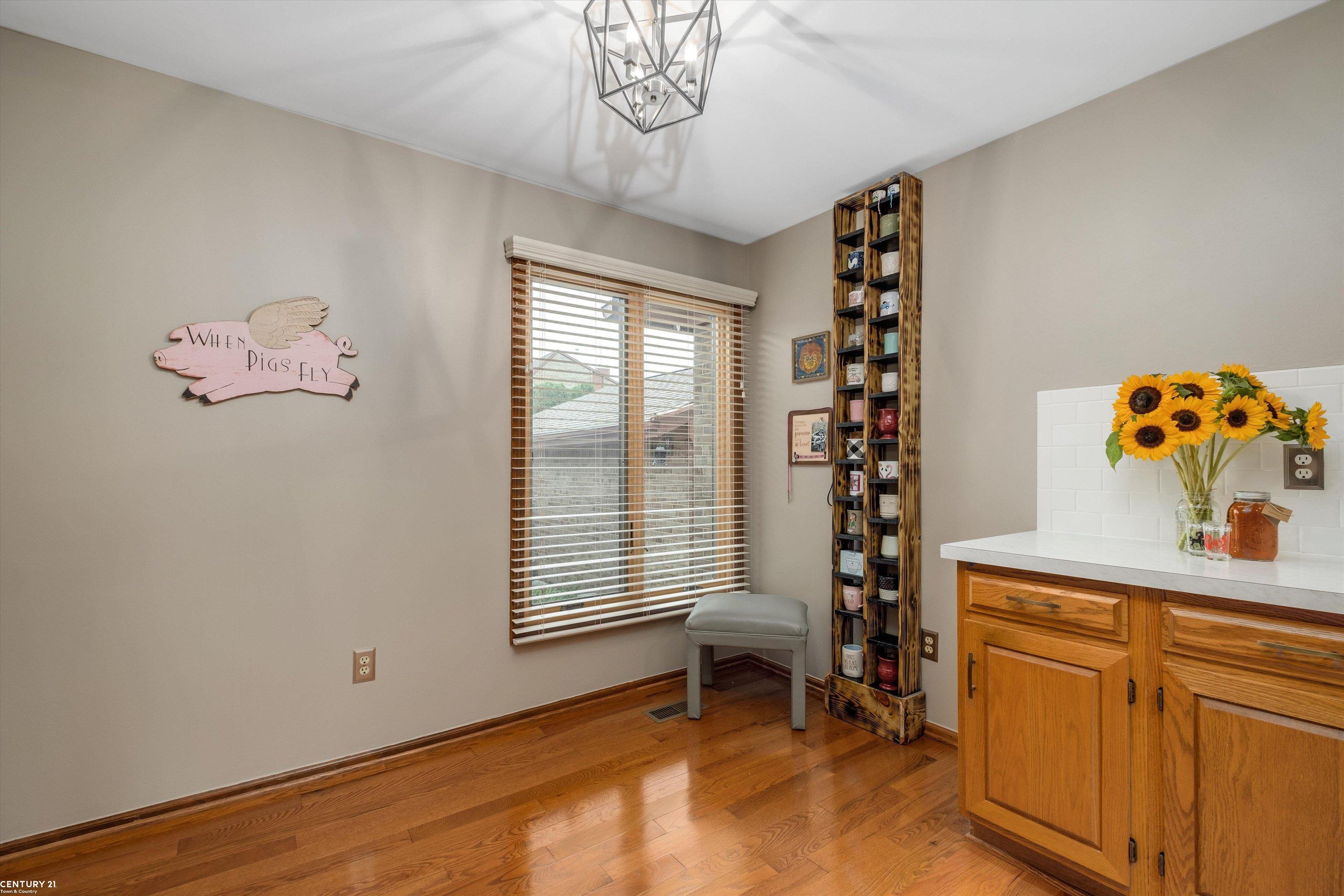 878 Green View Court Rochester Hills, MI 48307 - Photo 14 of 50