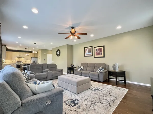 $469,000 | 1055 Christine Lane, Antioch, IL 60002