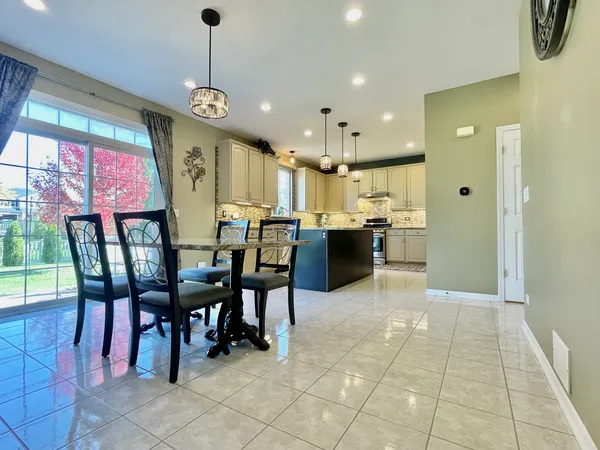 $469,000 | 1055 Christine Lane, Antioch, IL 60002