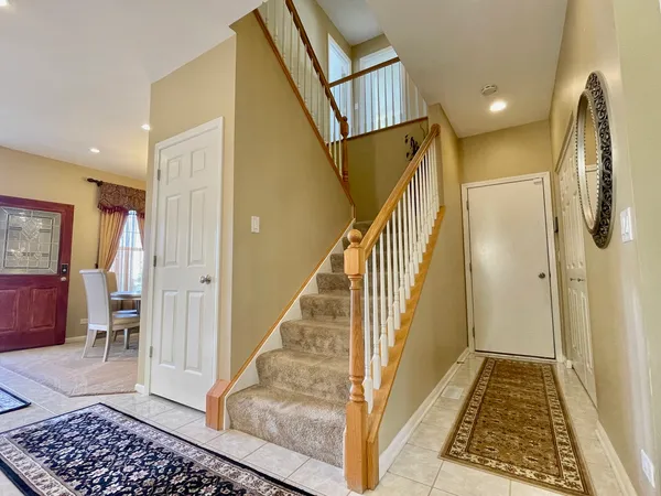 $469,000 | 1055 Christine Lane, Antioch, IL 60002