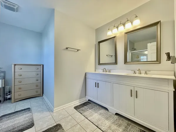 $469,000 | 1055 Christine Lane, Antioch, IL 60002