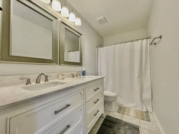 $469,000 | 1055 Christine Lane, Antioch, IL 60002