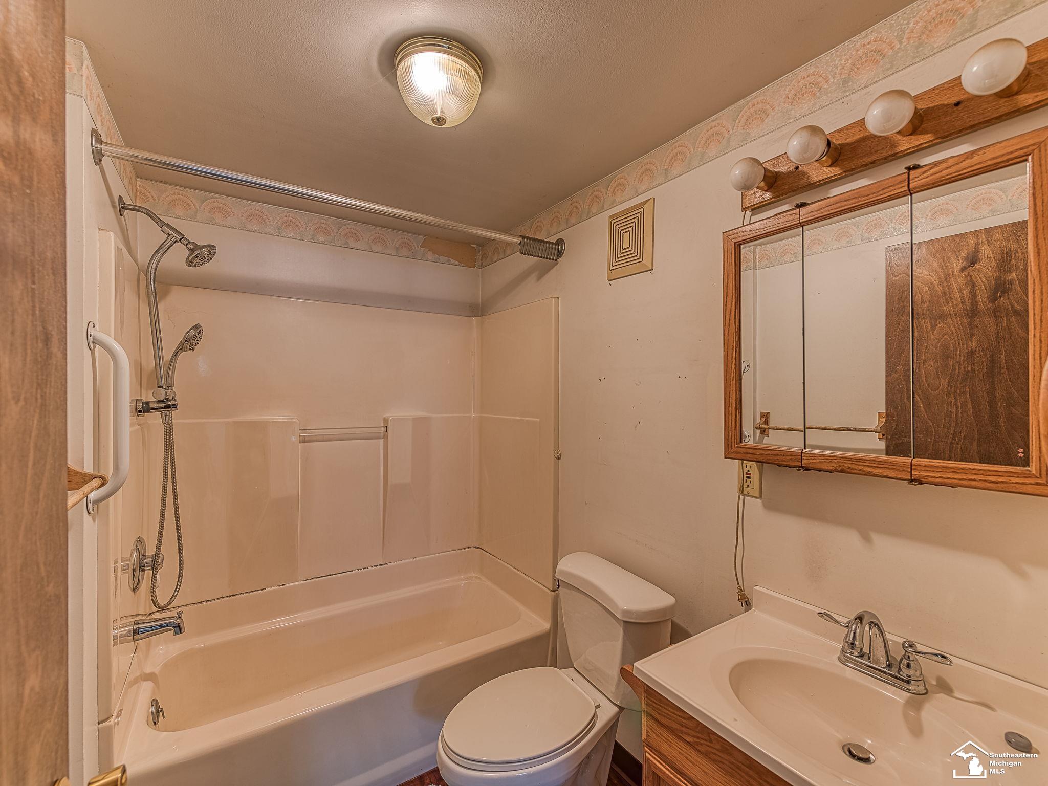 1849 Toben Road Carleton, MI 48117 - Photo 14 of 32