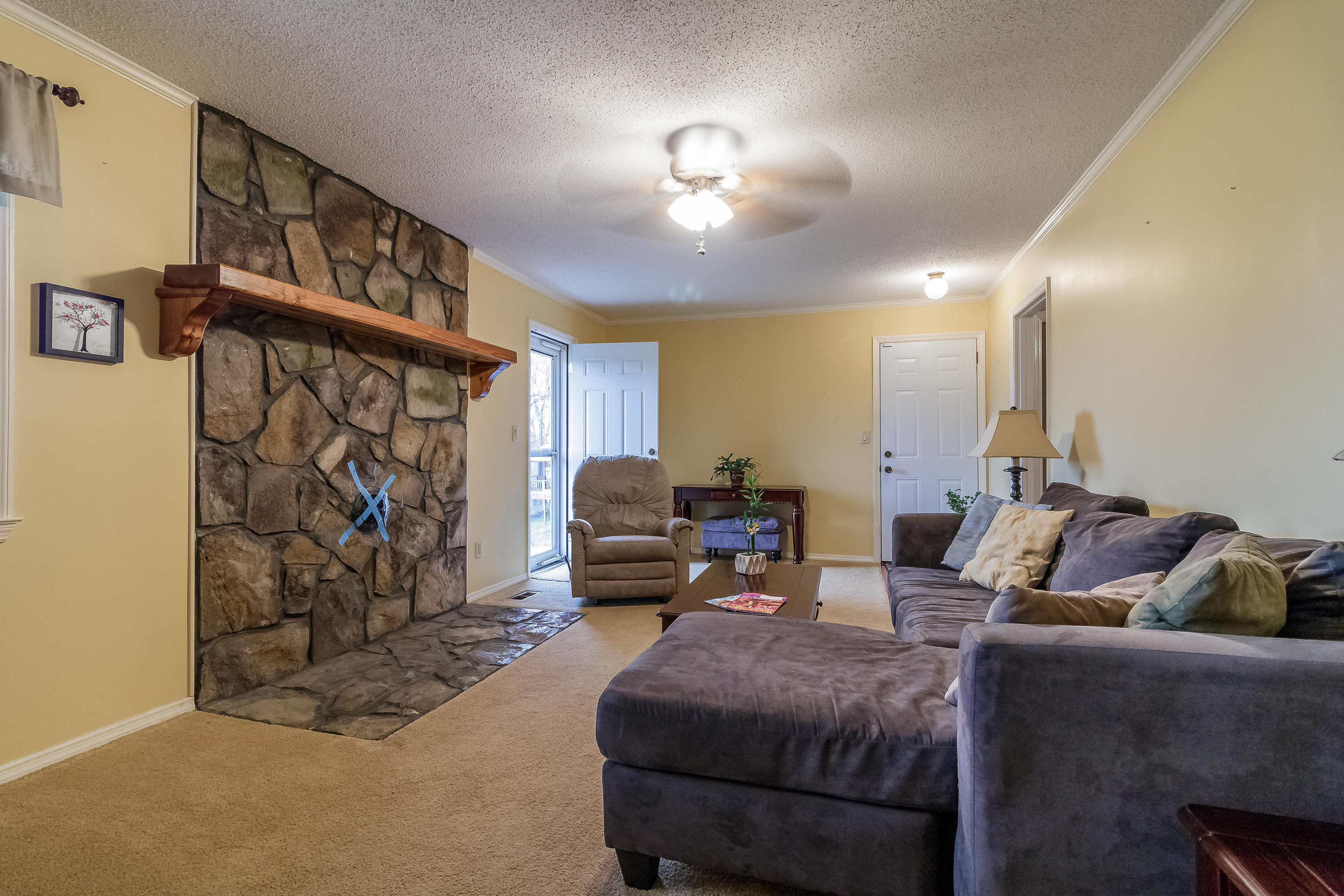486 Three Notch Road Ringgold, GA 30736 - Photo 6 of 20 Living Room 6
