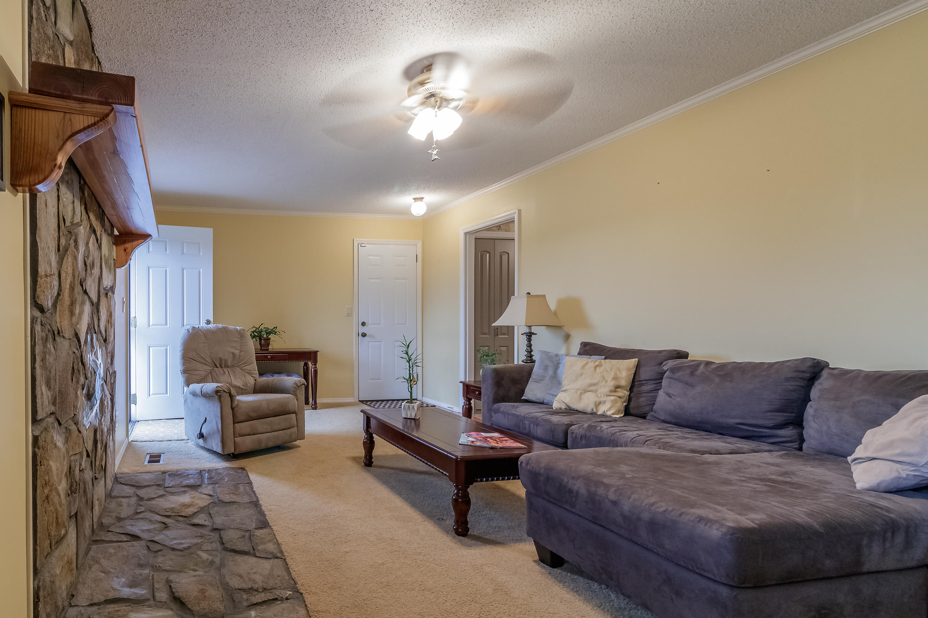 486 Three Notch Road Ringgold, GA 30736 - Photo 7 of 20 Living Room 7