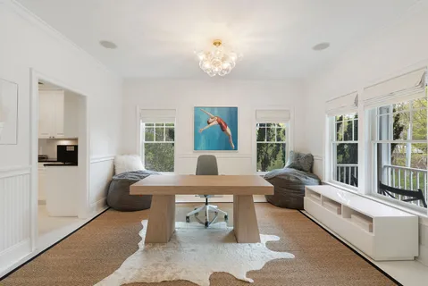 $2,695,000 | 47 Cooper Lane, Southampton, NY 11968