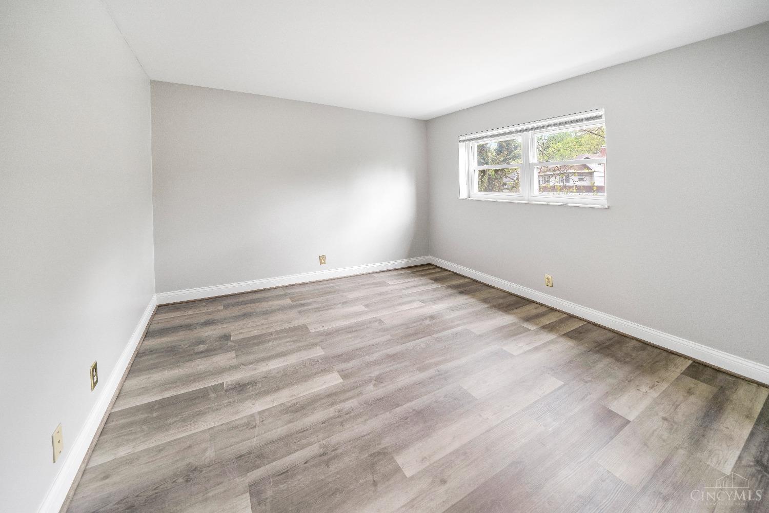 2270 Madison Road, Unit 1C Cincinnati, OH 45208 - Photo 16 of 29