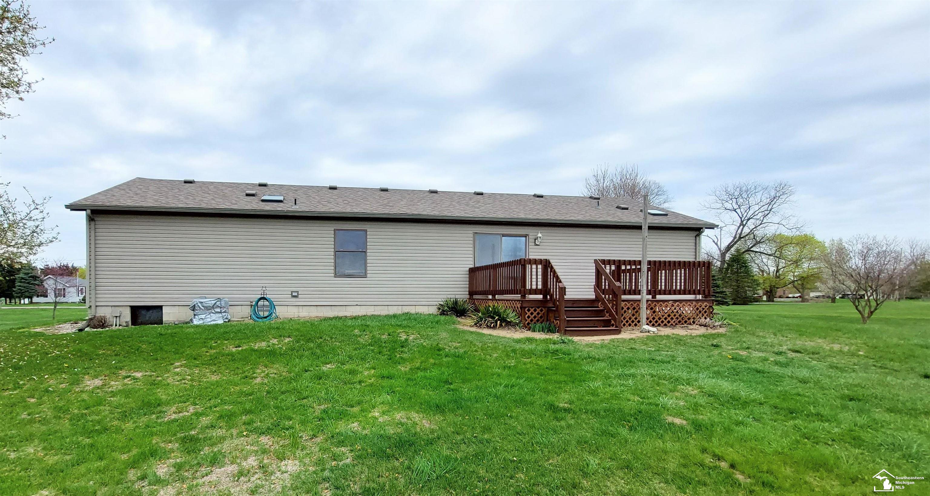 3155 Swartz Road La Salle, MI 48145 - Photo 5 of 25 50106427-4.JPG