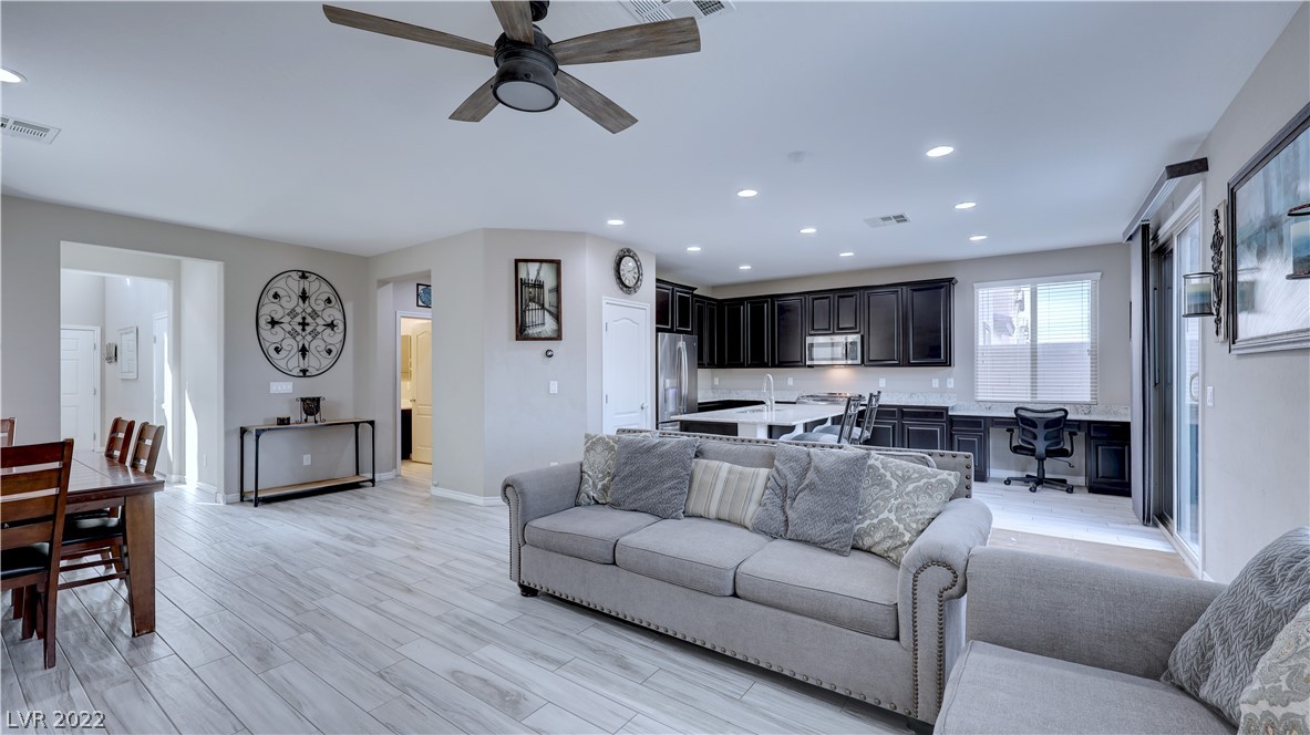 12454 Loggeta Way Las Vegas, NV 89141 - Photo 12 of 44