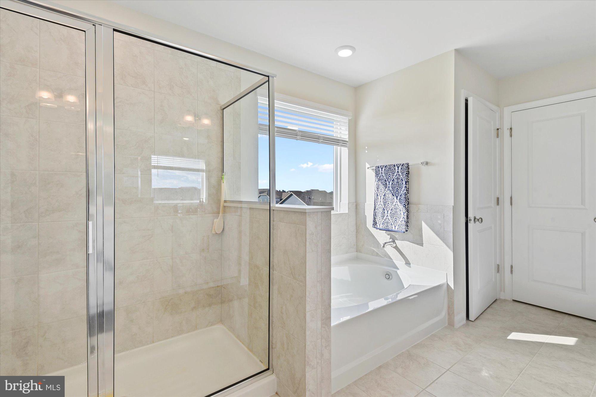 691 Stonegate Road Westminster, MD 21157 - Photo 23 of 36 Separate shower and tub.