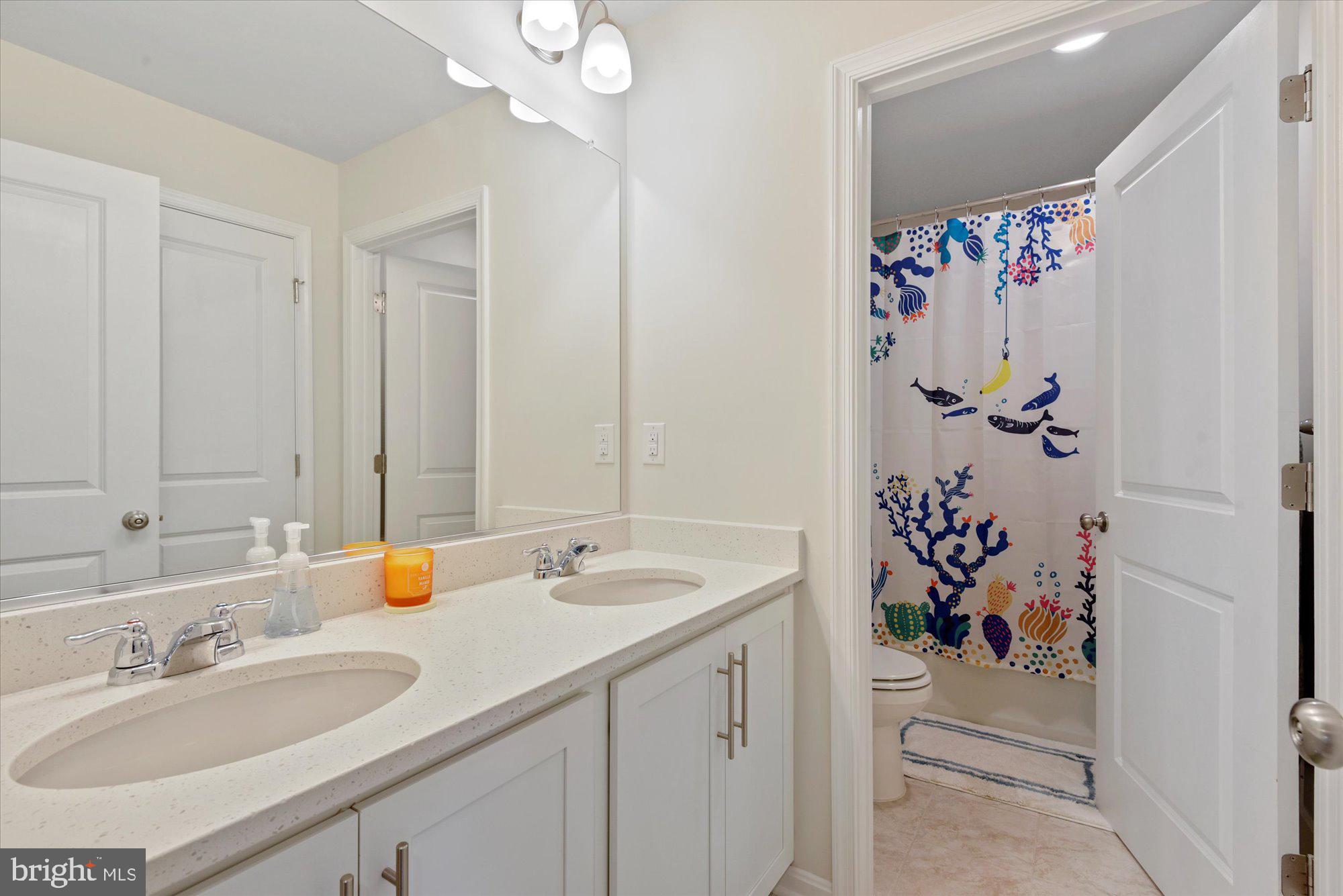 691 Stonegate Road Westminster, MD 21157 - Photo 30 of 36 Second floor shared full bath