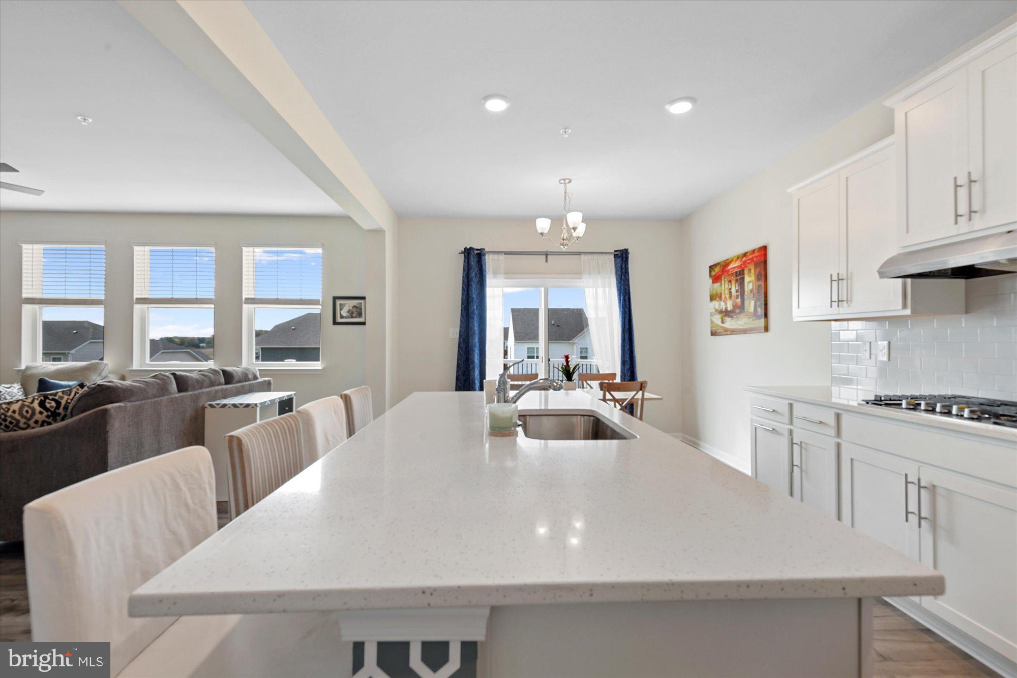 691 Stonegate Road Westminster, MD 21157 - Photo 7 of 36 Large kitchen island