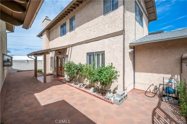 $995 | 25626 Oak Street, Lomita, CA 90717