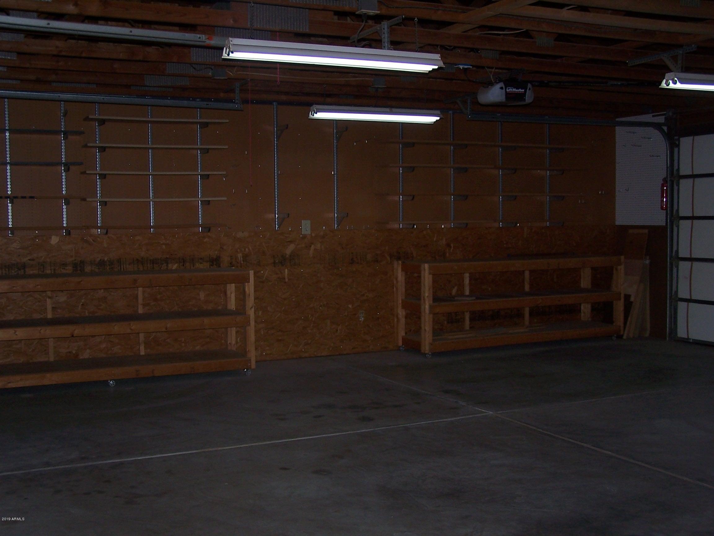 3446 East Coronado Road Phoenix, AZ 85008 - Photo 25 of 27 Work bench/Garage