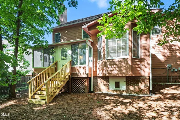 $674,900 | 104 North Crabtree Knoll, Chapel Hill, NC 27514
