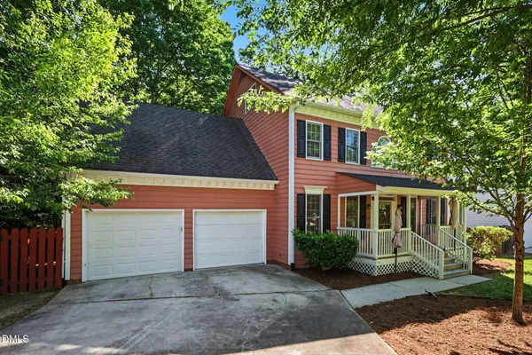 $674,900 | 104 North Crabtree Knoll, Chapel Hill, NC 27514