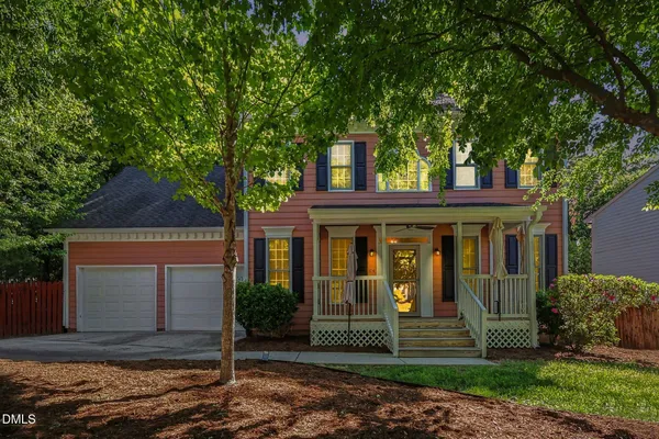 $674,900 | 104 North Crabtree Knoll, Chapel Hill, NC 27514