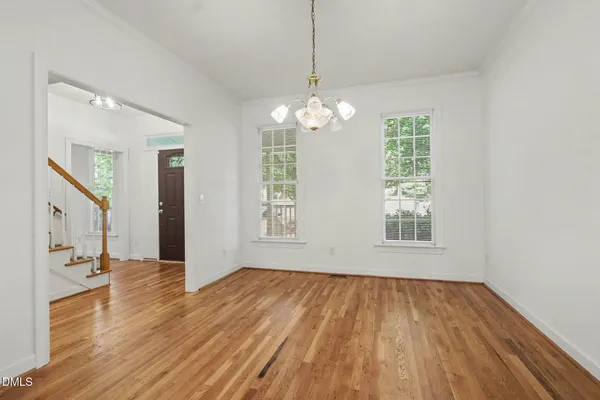 $674,900 | 104 North Crabtree Knoll, Chapel Hill, NC 27514