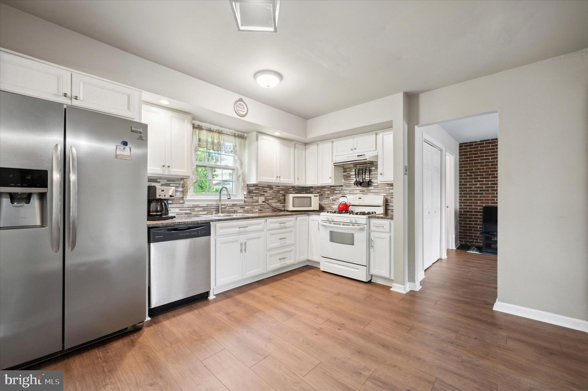 2742 Springfield Road Broomall, PA 19008 - Photo 5 of 15 Gallery Image 5
