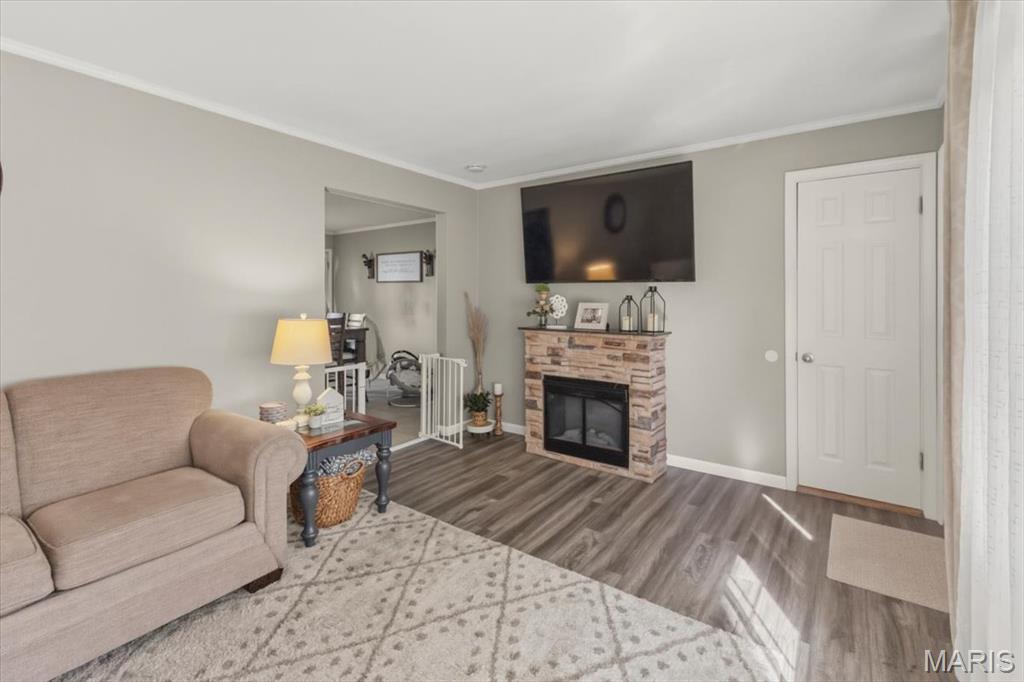 614 South Rapp Avenue Columbia, IL 62236 - Photo 4 of 37