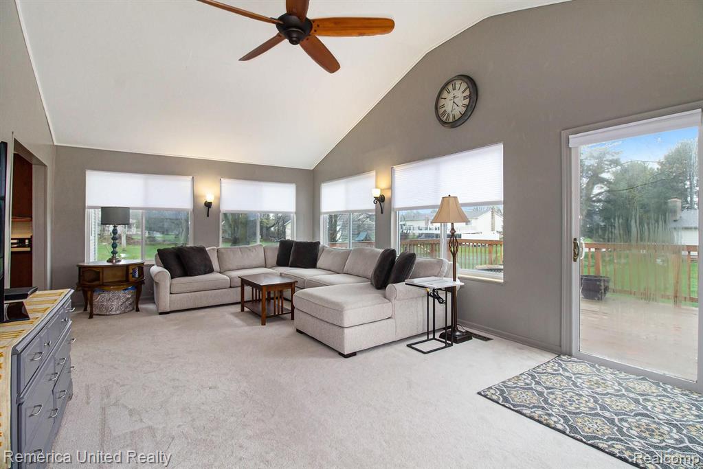 7666 McClements Road Brighton, MI 48114 - Photo 6 of 25