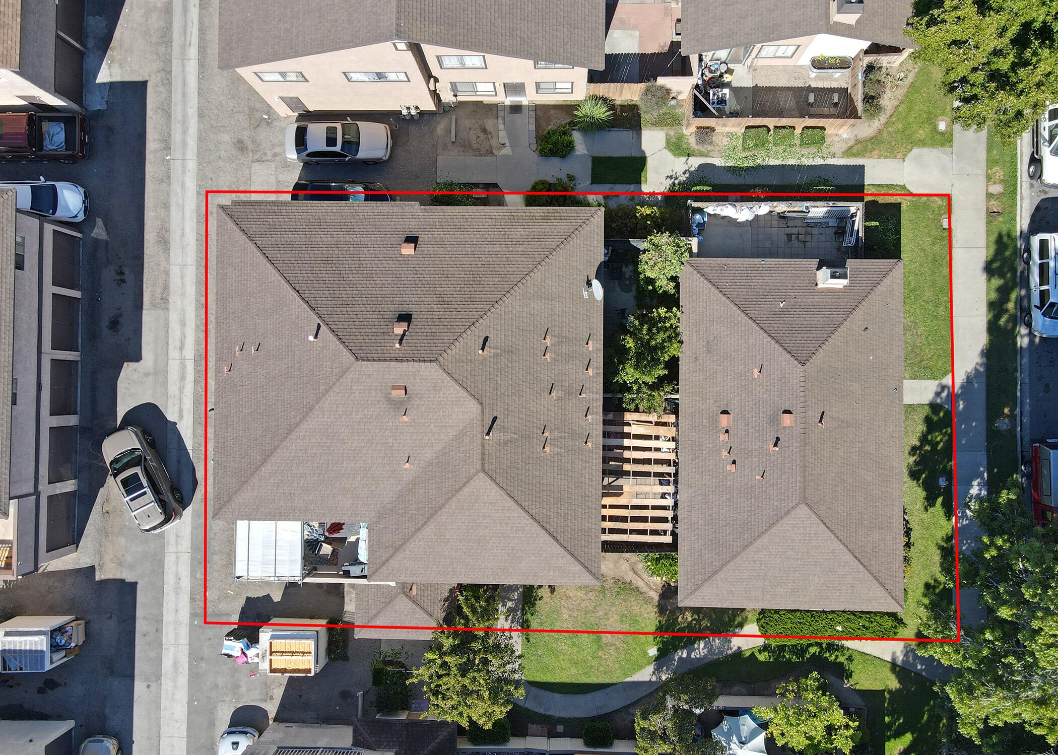 1310 Hull Place Oxnard, CA 93030 - Photo 5 of 8 an aerial view of a house with a garden