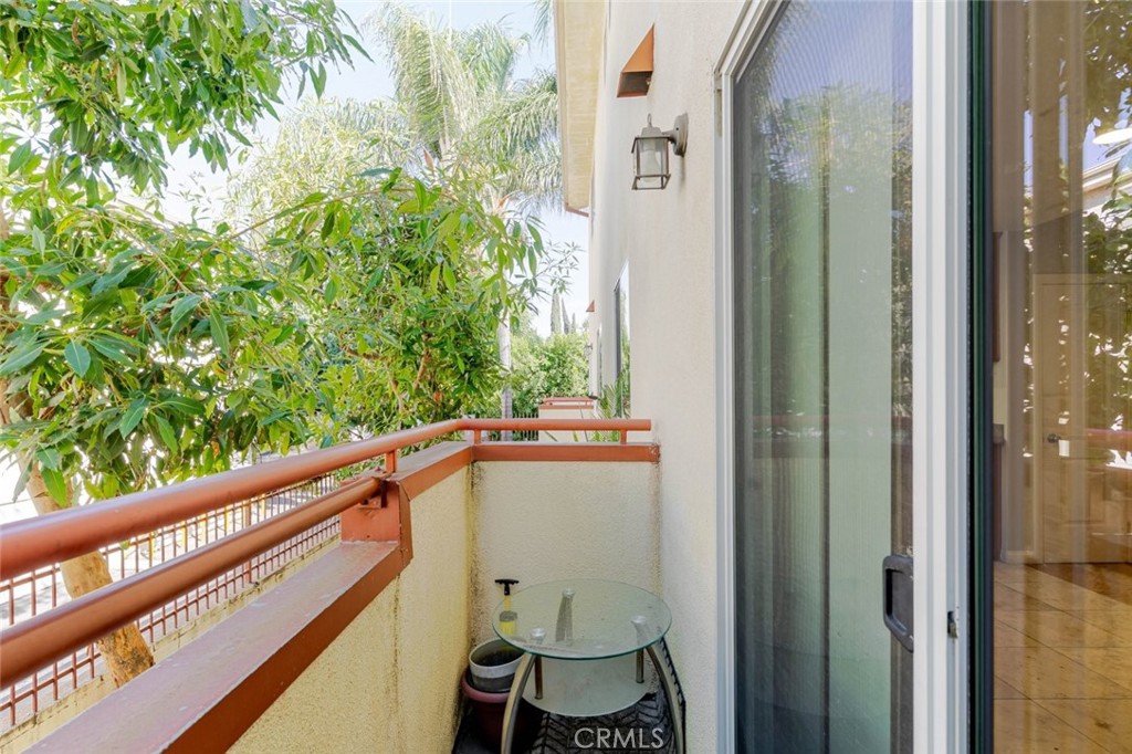 15053 Victory Boulevard, Unit 5 Van Nuys, CA 91411 - Photo 14 of 26