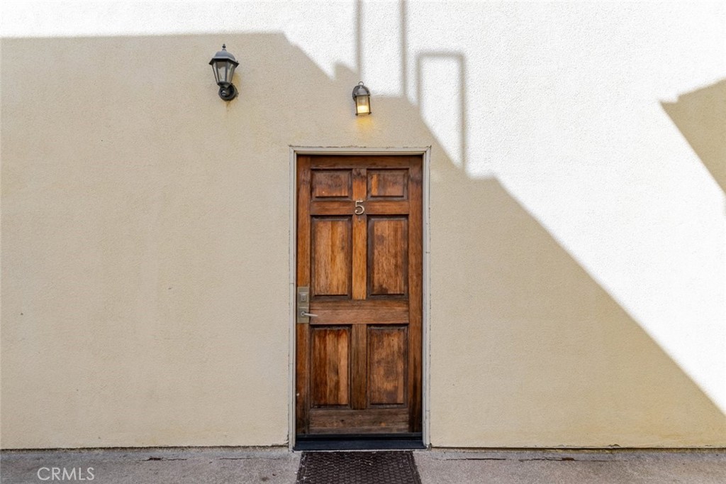 15053 Victory Boulevard, Unit 5 Van Nuys, CA 91411 - Photo 24 of 26