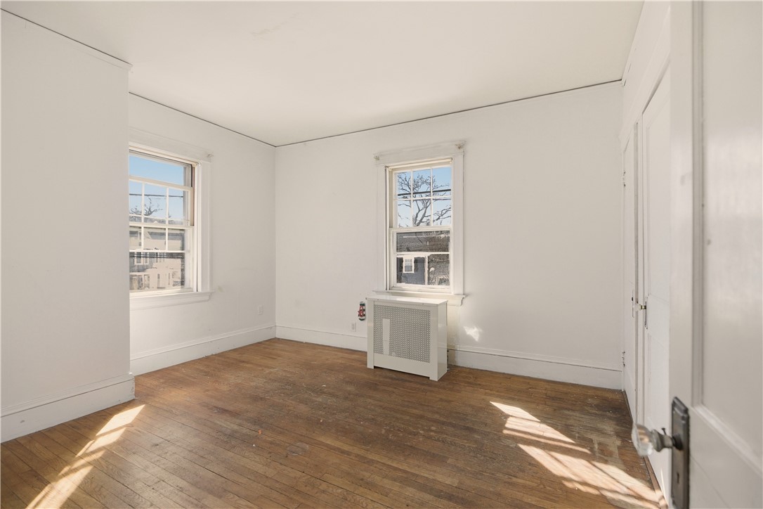 5 Lowden Street Pawtucket, RI 02860 - Photo 21 of 41