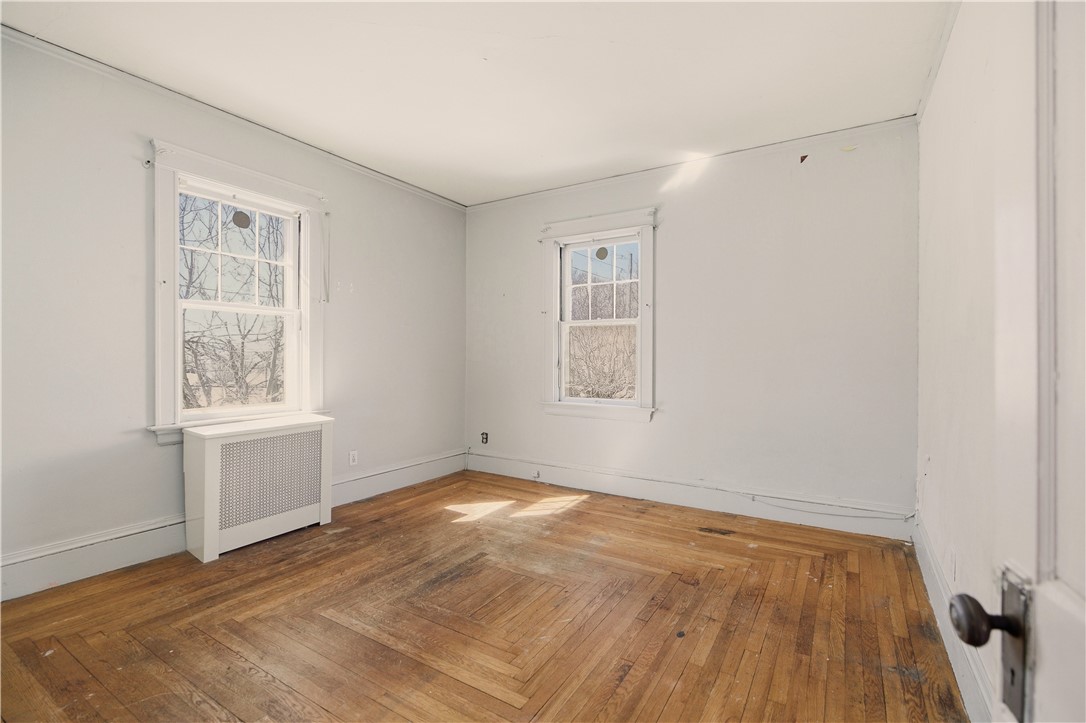 5 Lowden Street Pawtucket, RI 02860 - Photo 23 of 41