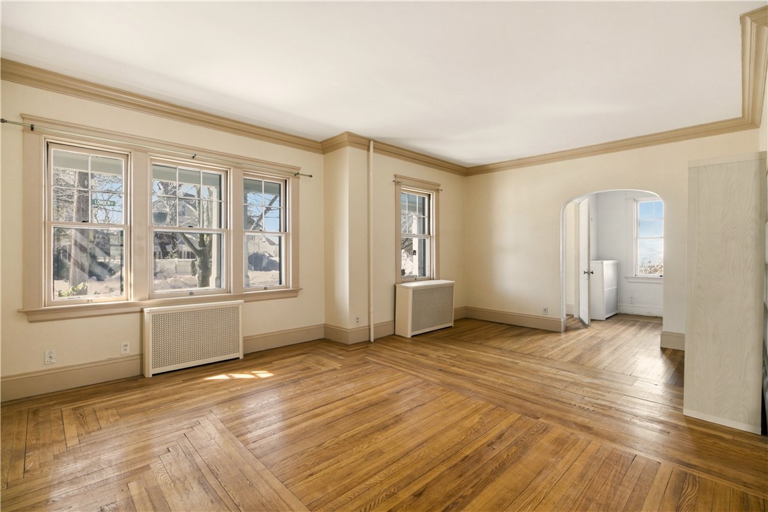 5 Lowden Street Pawtucket, RI 02860 - Photo 7 of 41