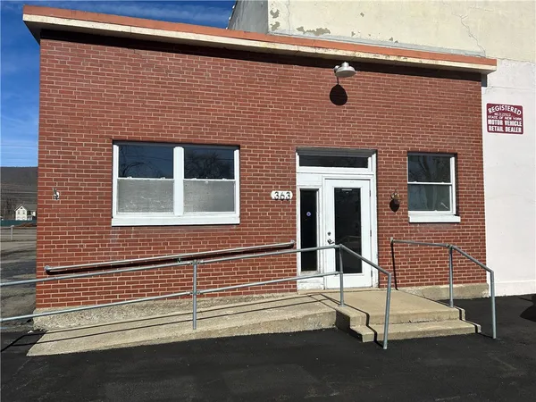 $2,750 | 363 East Market St Extension, Corning, NY 14830