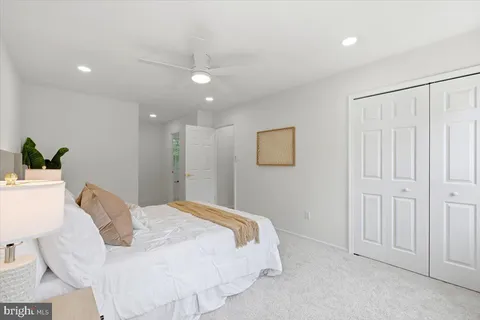 $1,100,000 | 9615 Podium Drive, Vienna, VA 22182