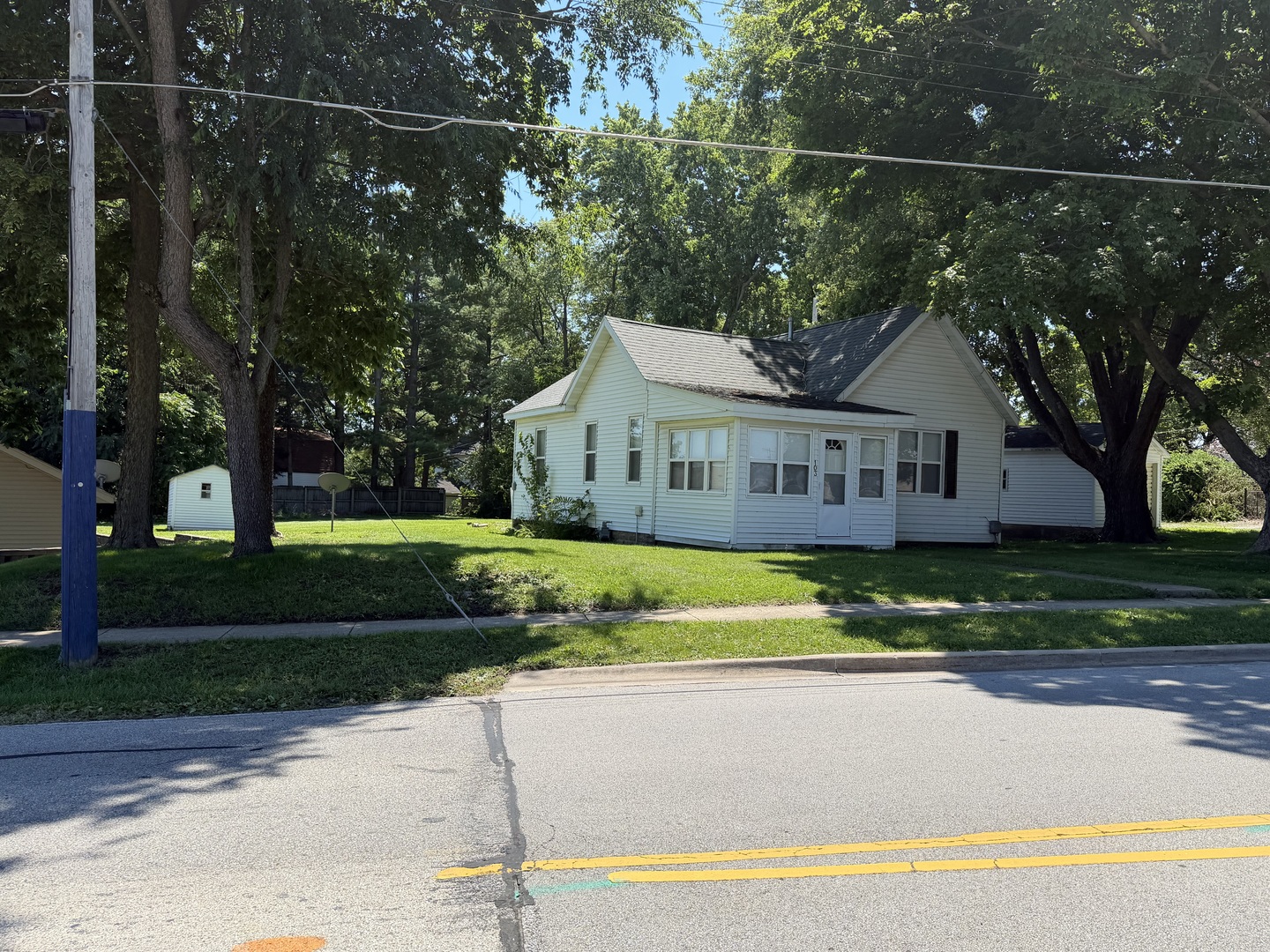 103 East State Street Mahomet, IL 61853 - Photo 2 of 5
