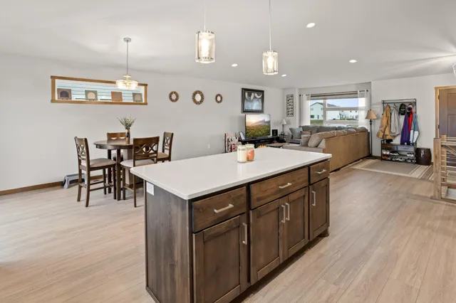 $475,000 | 6628 14th Street South, Fargo, ND 58104