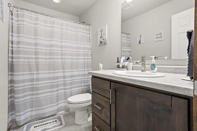 $475,000 | 6628 14th Street South, Fargo, ND 58104