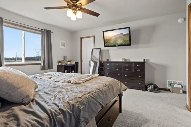 $475,000 | 6628 14th Street South, Fargo, ND 58104