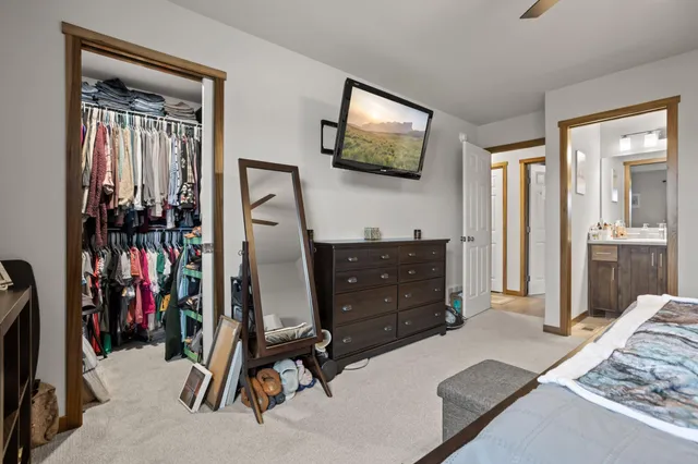 $475,000 | 6628 14th Street South, Fargo, ND 58104