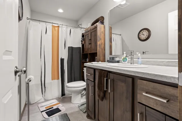 $475,000 | 6628 14th Street South, Fargo, ND 58104