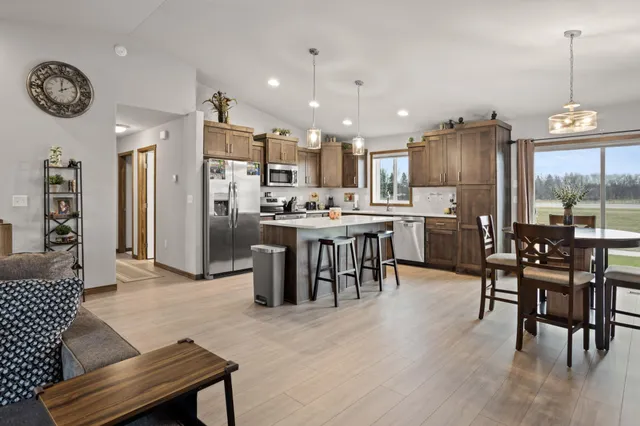 $475,000 | 6628 14th Street South, Fargo, ND 58104