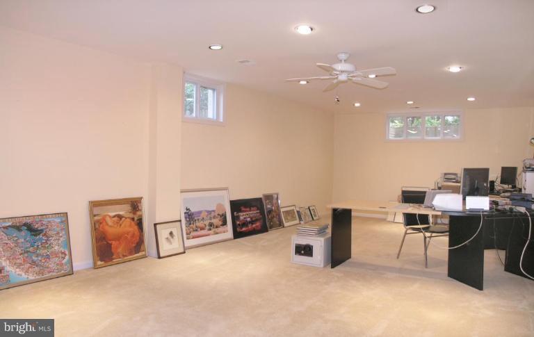 11909 Riders Lane Reston, VA 20191 - Photo 22 of 30 LOWER LEVEL